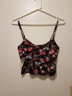 Floral cropped top