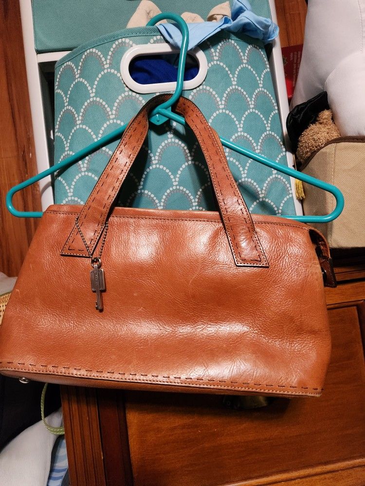 Leather Shoulder Bags 25 Each