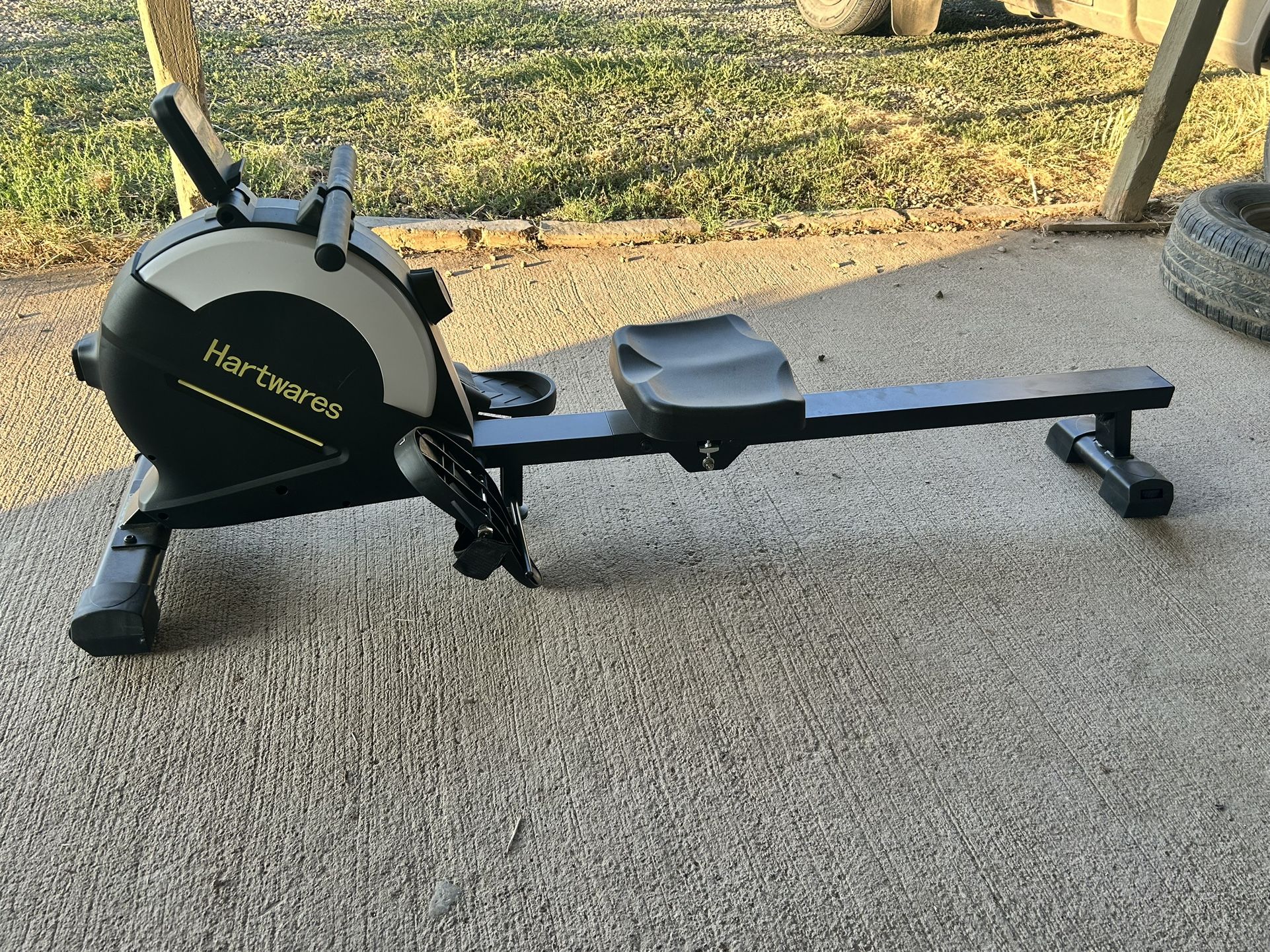 Hartwares Rowing Machine