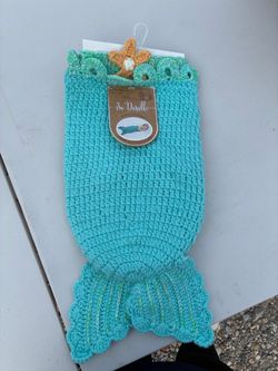 Newborn mermaid photoshoot