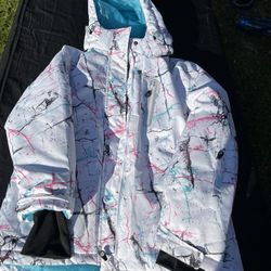 Women’s ski and snowboard jacket