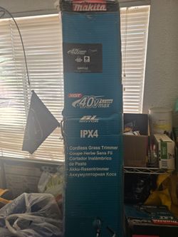 Makita XGT 40V Max Brushless Brush Cutter / Grass Trimmer (model GRU02Z).