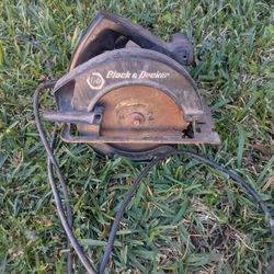 Black & Decker Corded Circular Saw