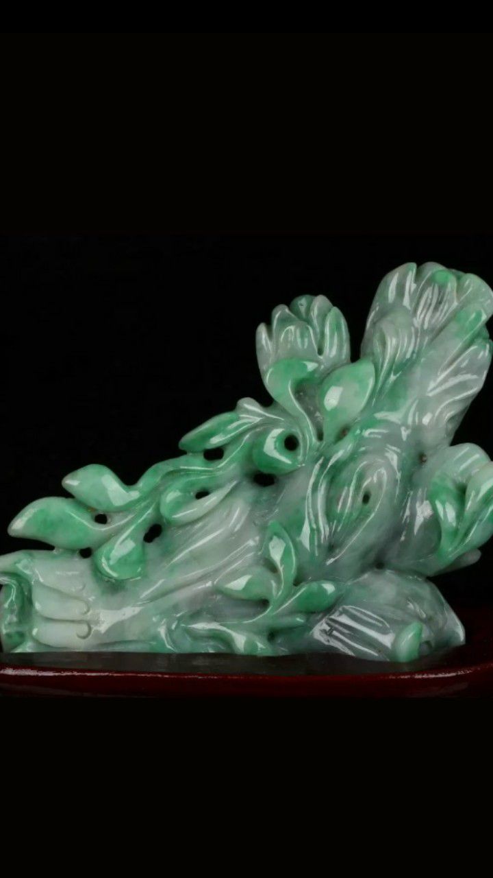 Holidays sale 40% off!!!Certified untreated green nature jadeite Jade Sculpture statue flower
