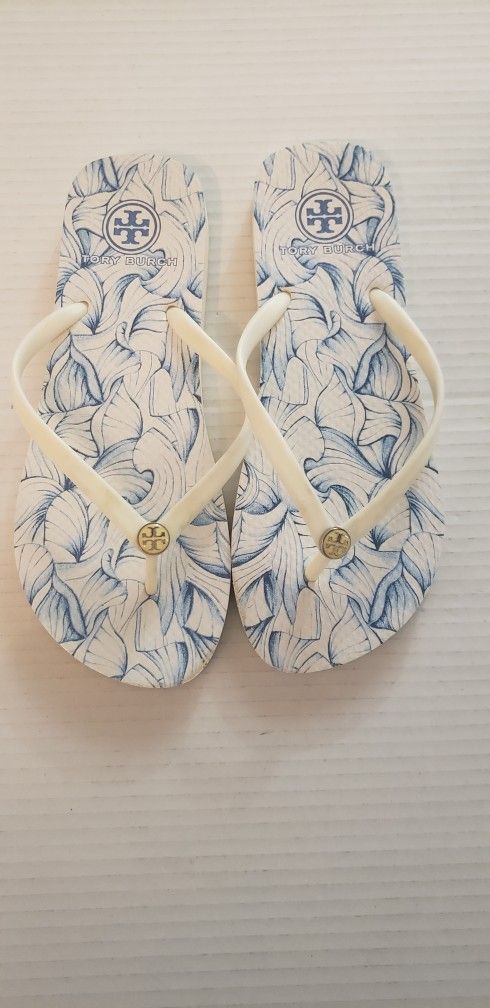 Tory Burch Ivory Far and Away Flip Flops size 9