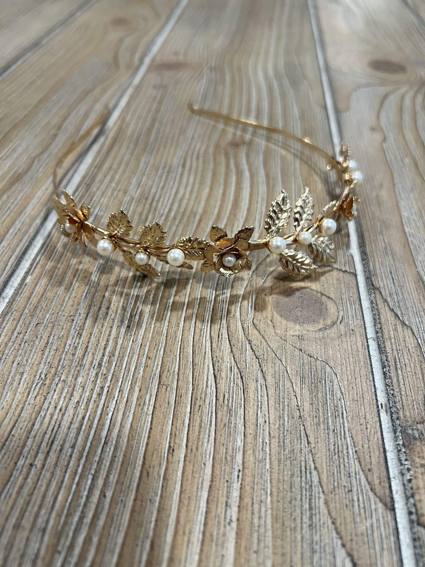 Gold Leaf & Pearl Flower Vine Headband