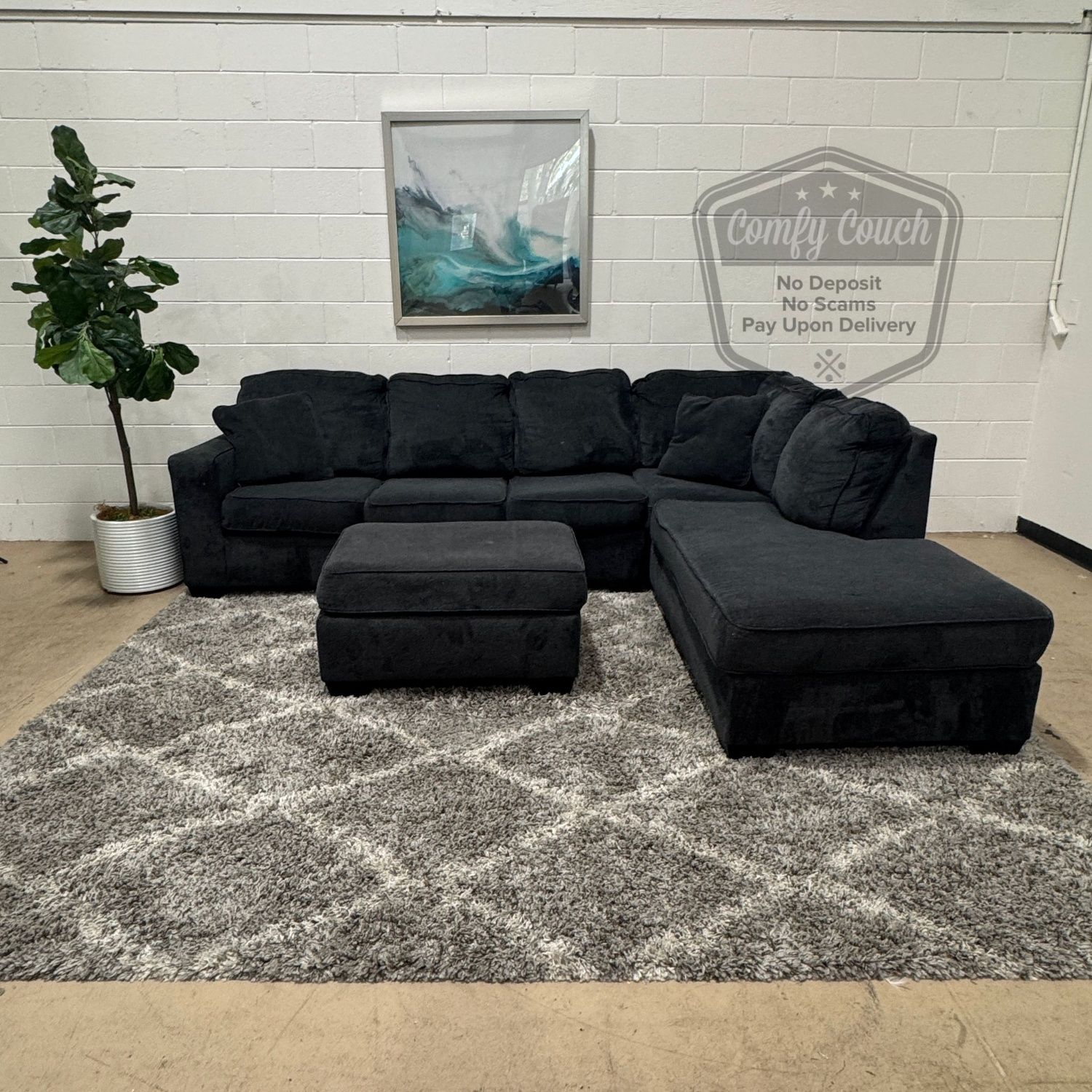 ποΈ Charcoal Sectional w/ Ottoman(Delivery Available!! )