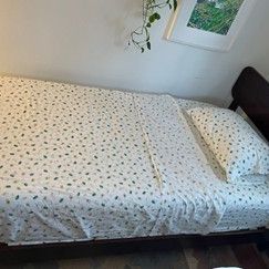 Bed, Vetu, with Mattress