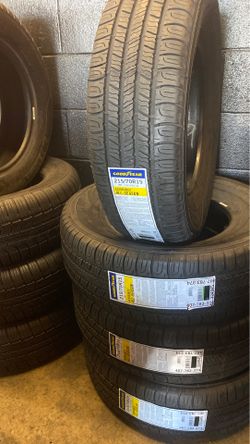 SET GOODYEAR ASSURANCE ALL SEASON 215/70/15 BRAND NEW 50,000 MILES GUARANTY $400 INCLUDING PROFESSIONAL INSTALLATION AND TAX