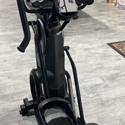 Bowflex Max Trainer M8
