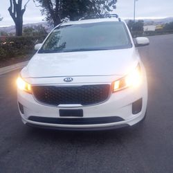 2017 Kia Sedona