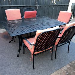 5 Metal Patio Chairs w/ Cushions & Rectangle Metal Hampton Bay Table