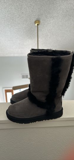 UGG BOOTS KIDS 13