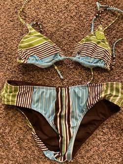 Swimsuit - Size Small - Reversible bottom