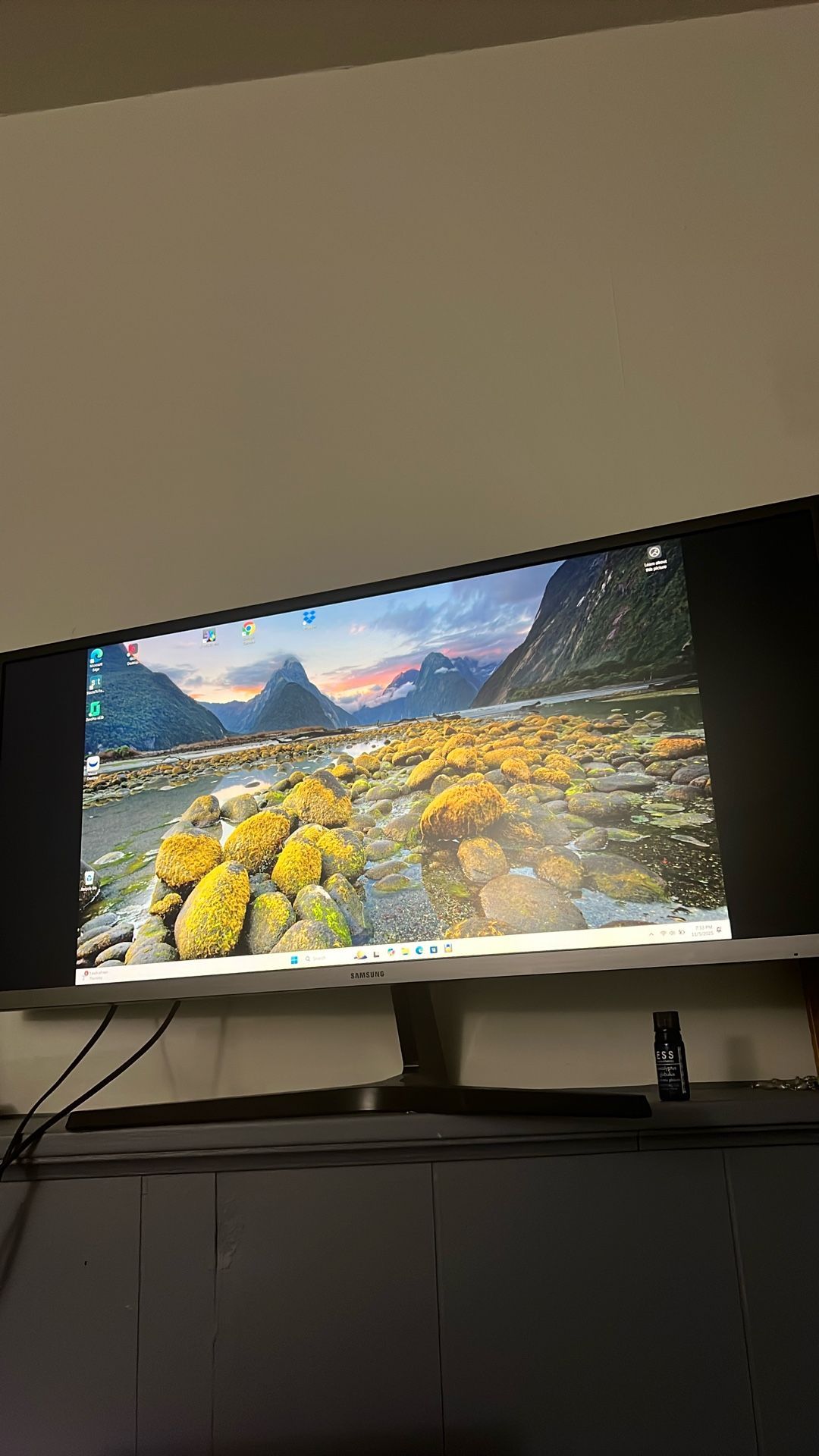 Samsung 40” LED TV – Excellent Condition