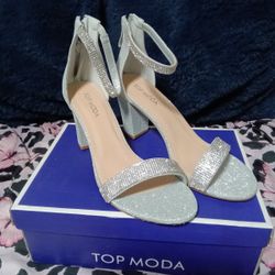 Top Moda Silver Heels. Size 9