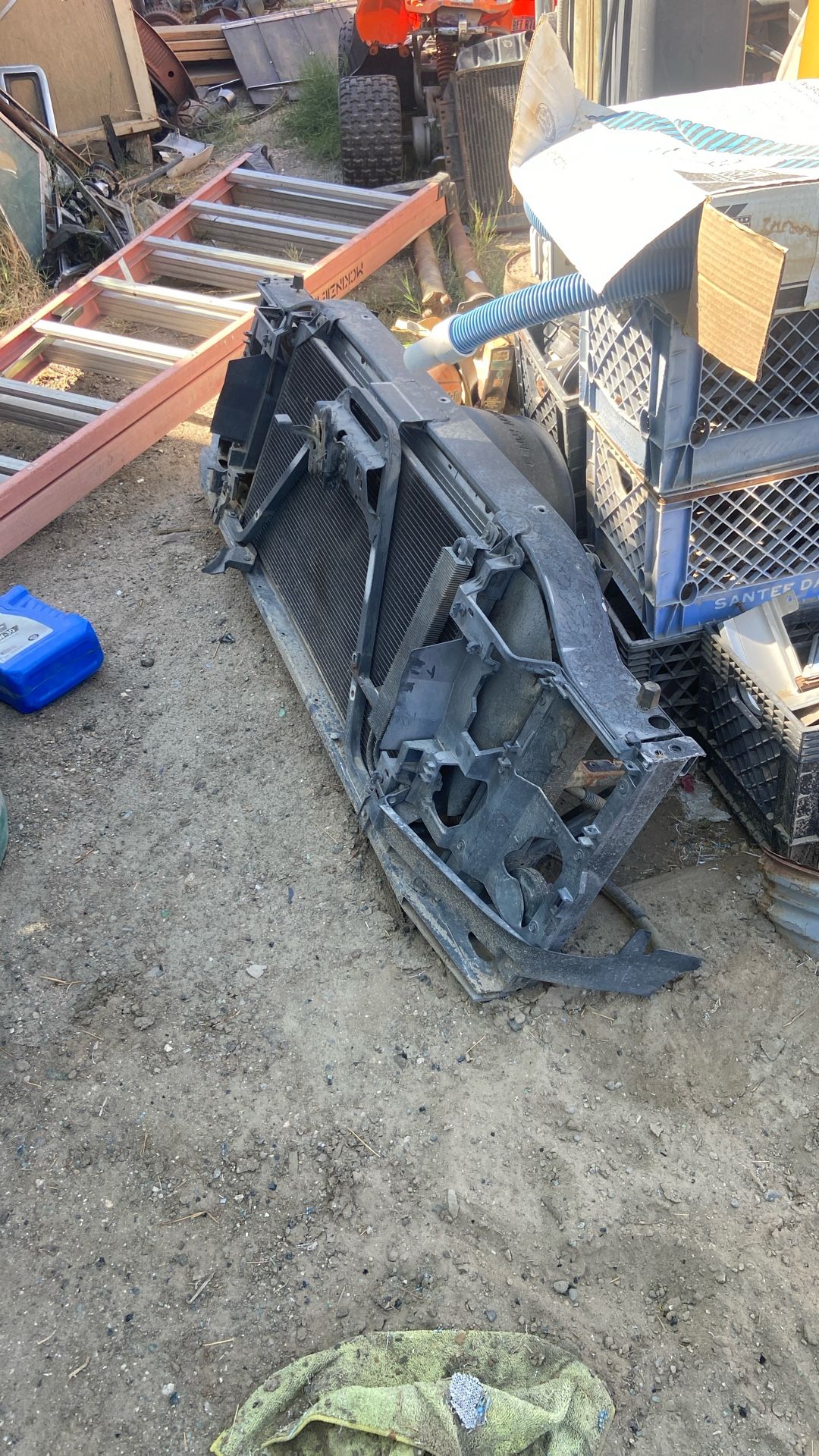 Radiator Support Complete 00 Silverado