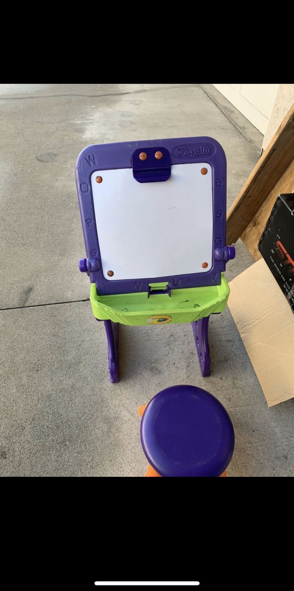 Kids whiteboard desk with chair