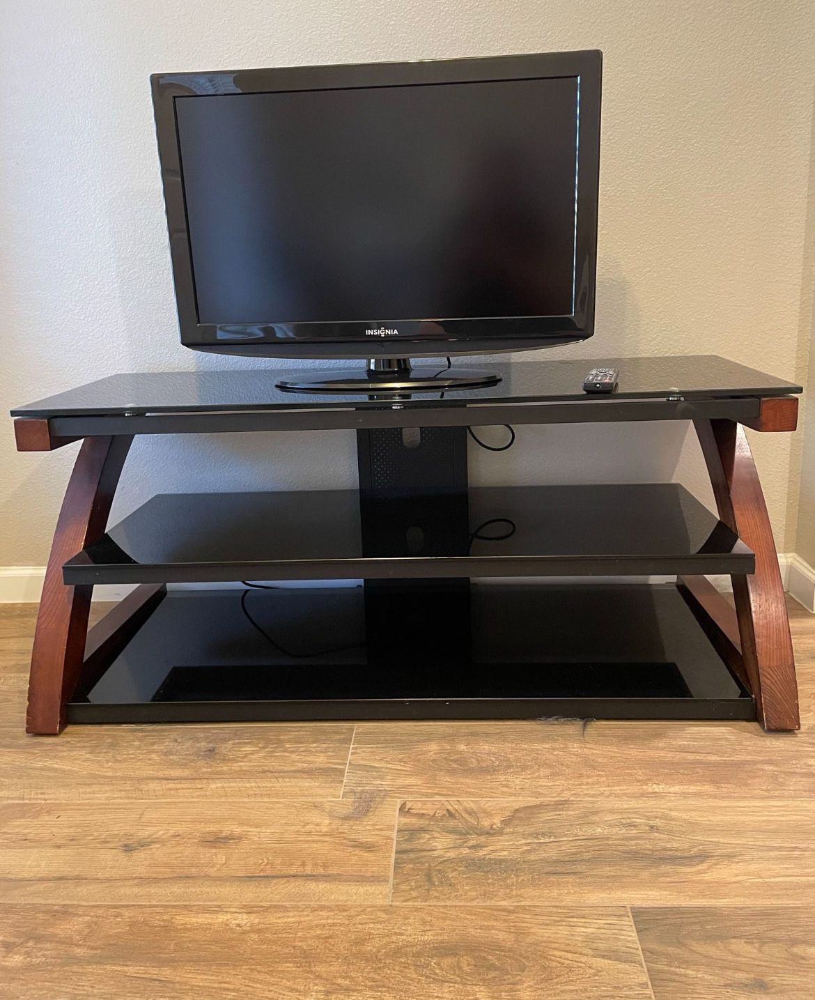 TV Stand and TV