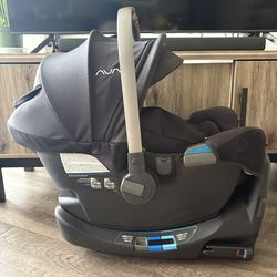 Nuna Pipa RX and Base