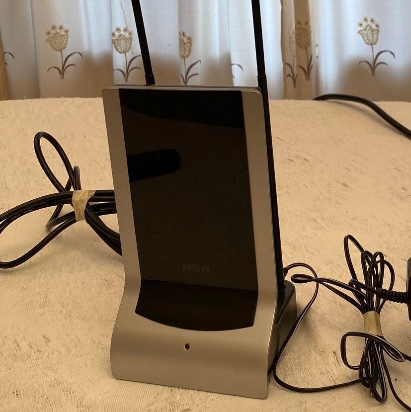 RCA Audiovox Indoor Amplified Antenna - Model ANT1251 TV Television