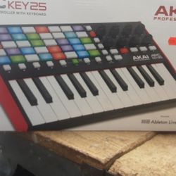AKAI Professional APC Key 25 MK2 - 25-Key USB MIDI Keyboard Controller for Clip Launching with Ableton Live Lite, 40 RGB Pads and 8 Rotary Knobs,Black