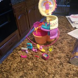 POLLY POCKET  Spend and play playground set