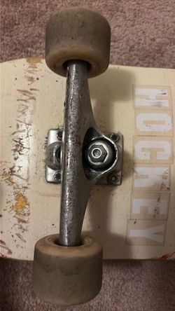Krux trucks 8.25
