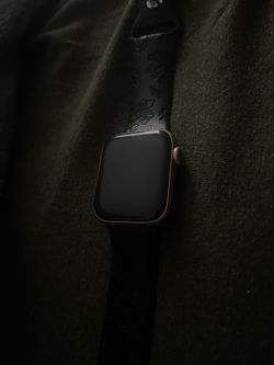 Rose Gold Apple Watch