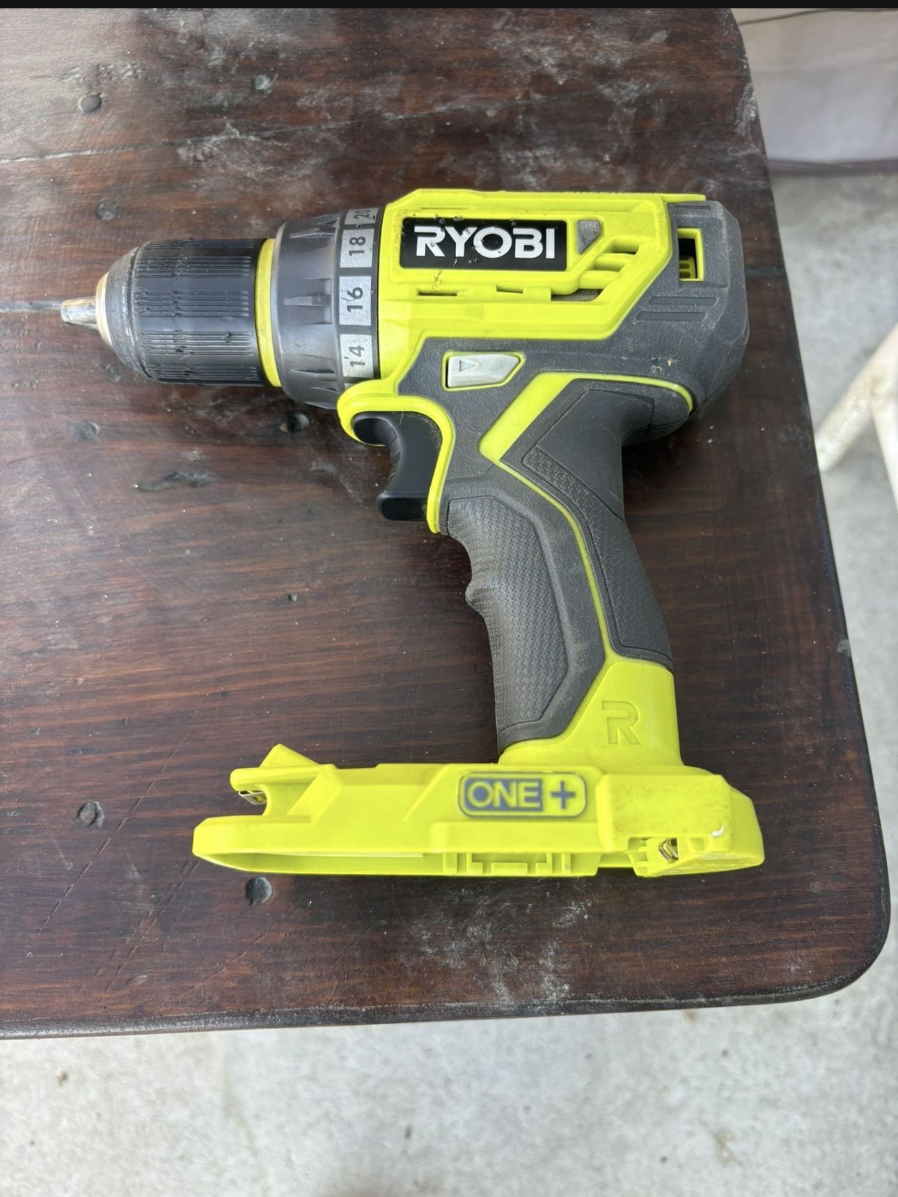 Taladro Ryobi