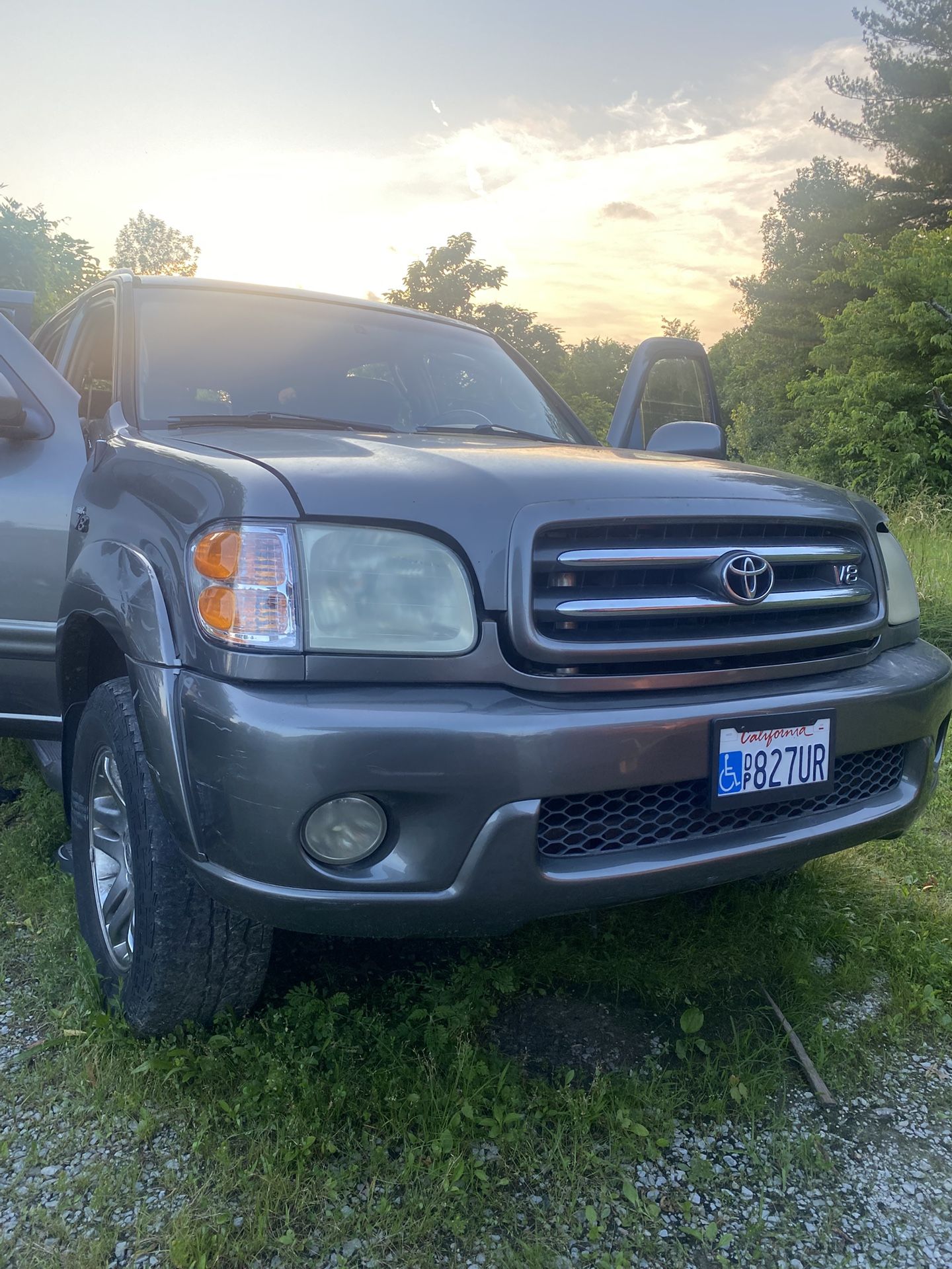 2004 Toyota Sequoia