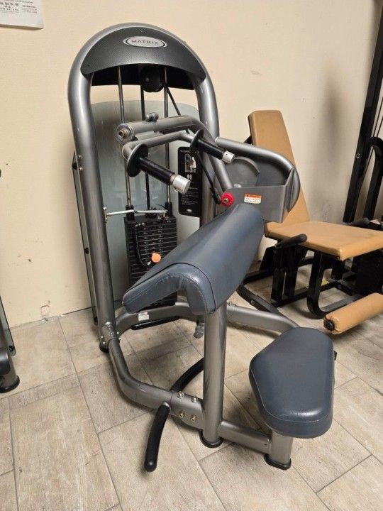 Matrix Tricep Extension Commercial Gym Equipment Workout Exercise