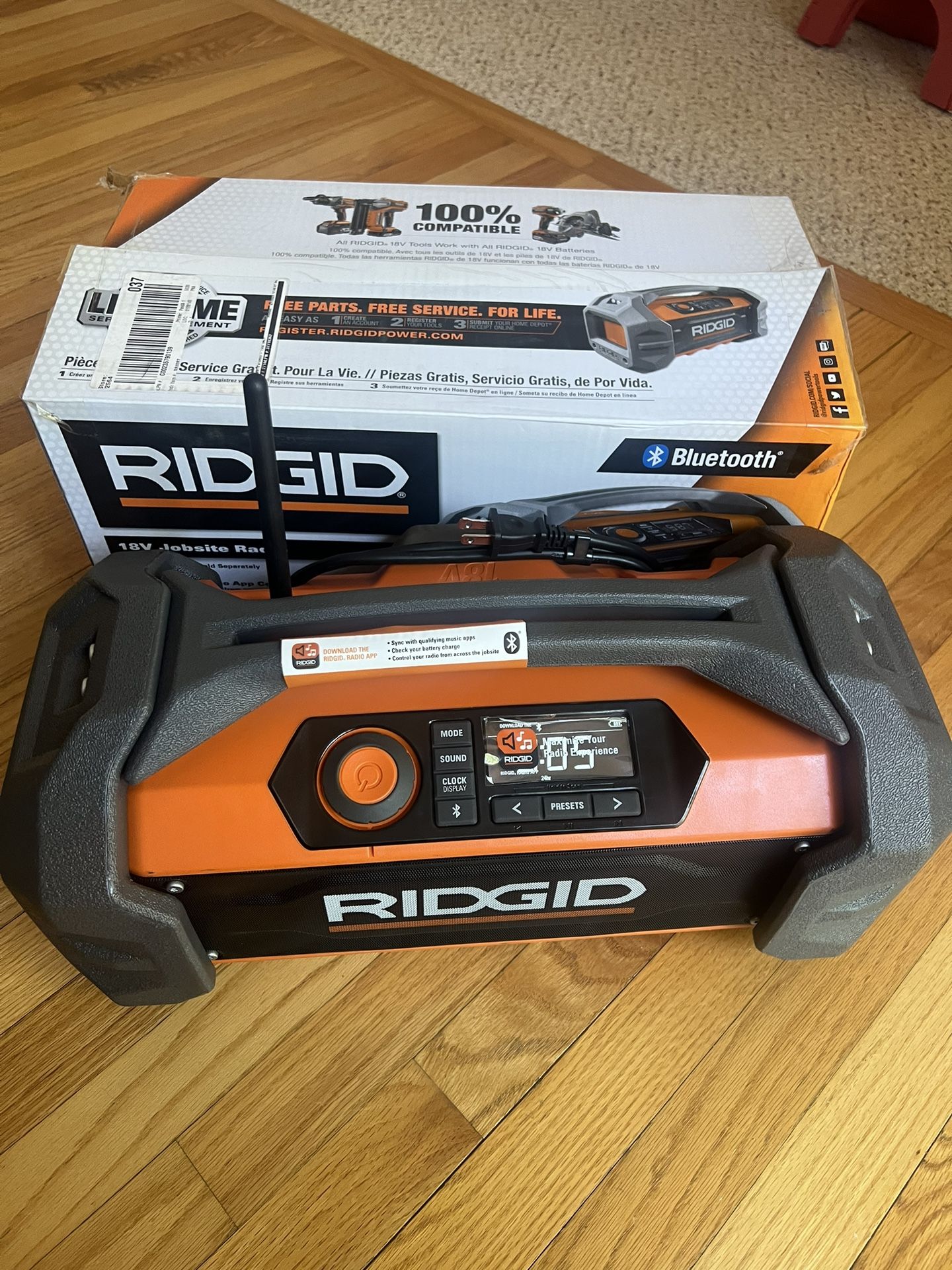 Ridgis 18V Dual Power Jobesite Radio Bluetooth Speaker