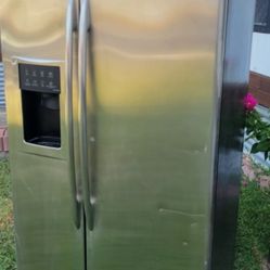 General Electric Fridge 