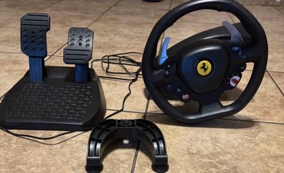 T80 Ferrari 488 GTB Edition PlayStation steering wheel
