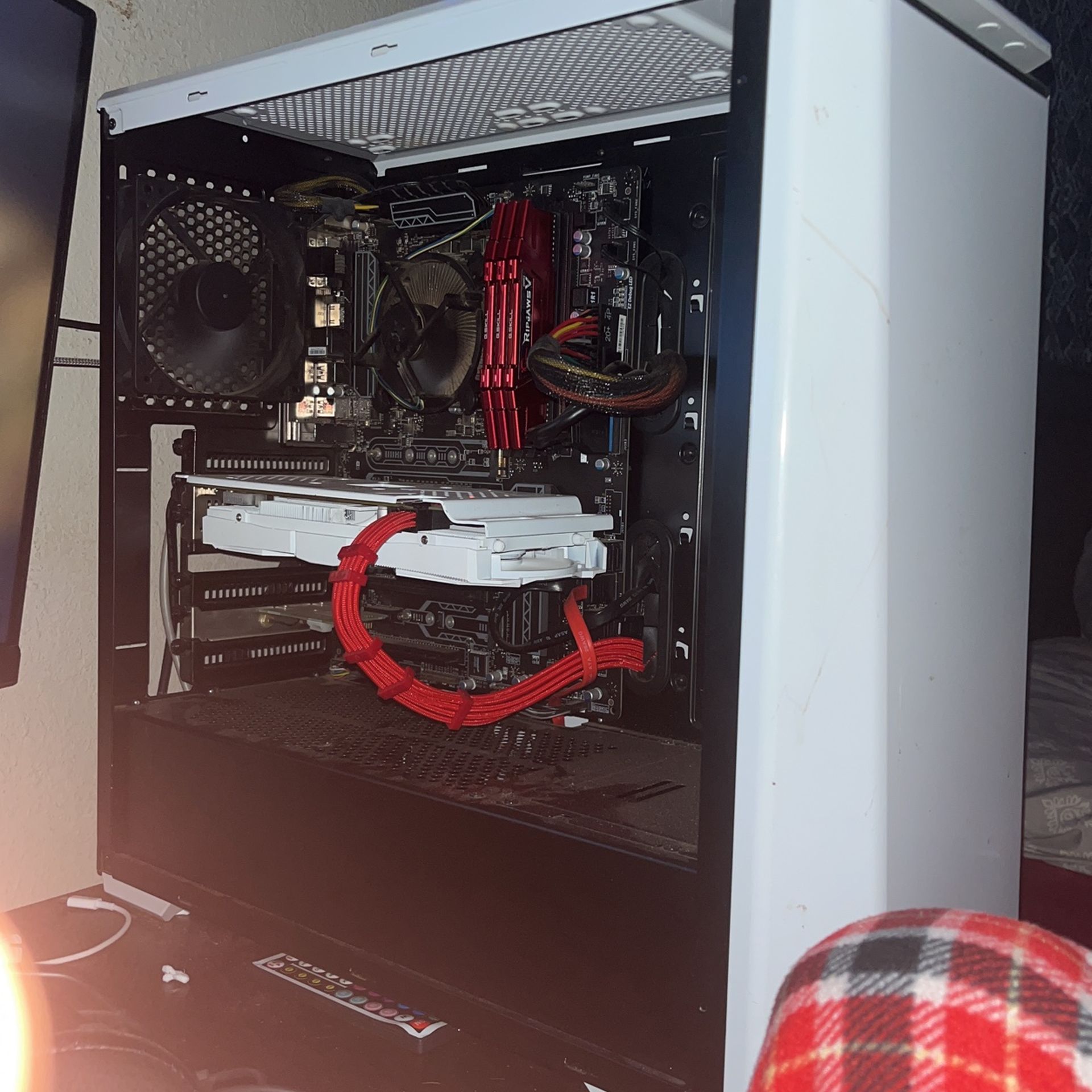 Pc And Rx 580 Gpu 