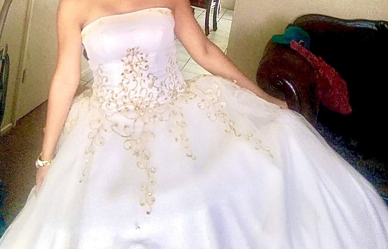 White Quinceañera Dress Ball Gown