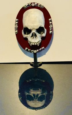 8inch Skull Tree Topper Handmade With Spikes 