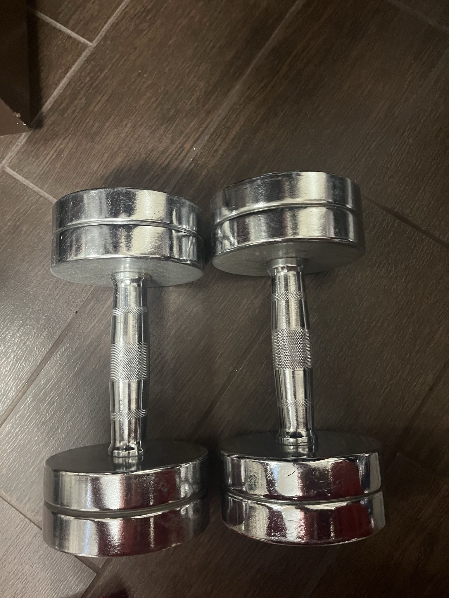 Weights 20lbs