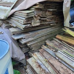 1"×8"×6' Used Cedar Fence Pickets And 4x4 Posts