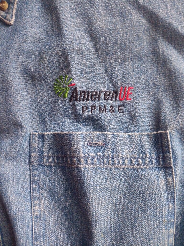 Ameren UE Denim Button Up XL