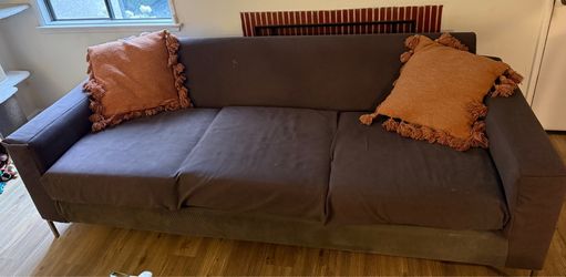 Free free couch.