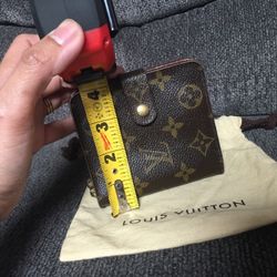 Louis Vuitton Wallet 