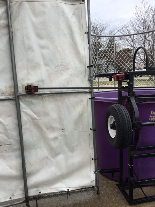 Dunk tank