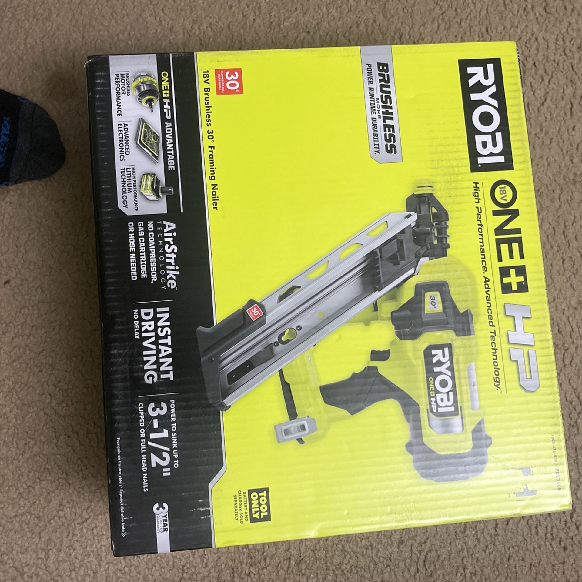 Airstrike instant driving 3 1/2 nail gun with battery