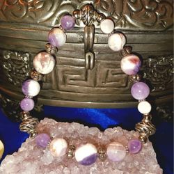 Bracelet metamorphic amethyst. Size medium