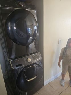 Black stainless washer and gas dryer