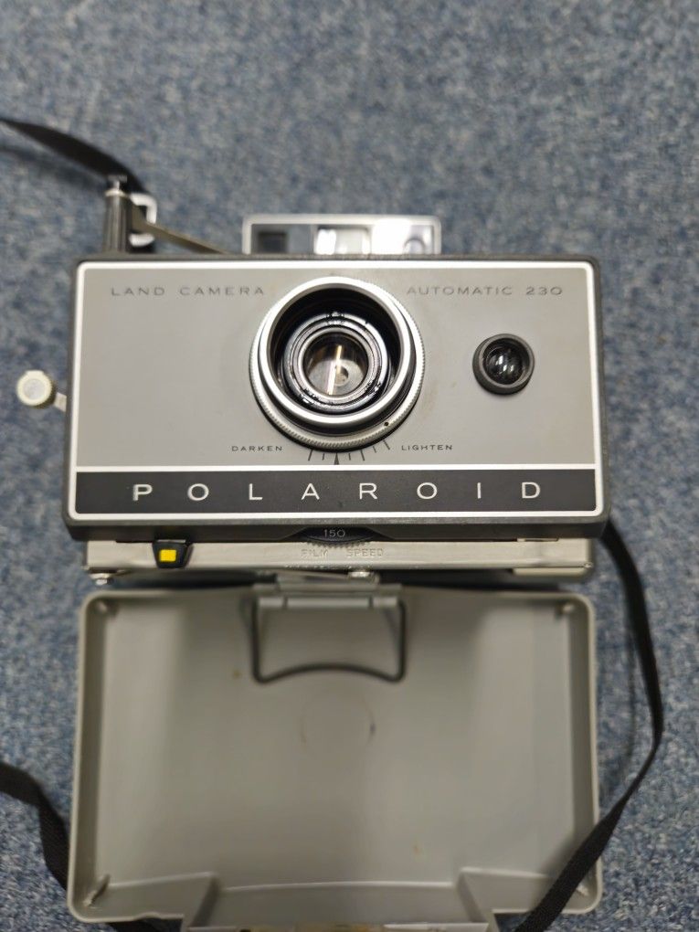 Polaroid 230 Automatic Land Camera Instant Camera