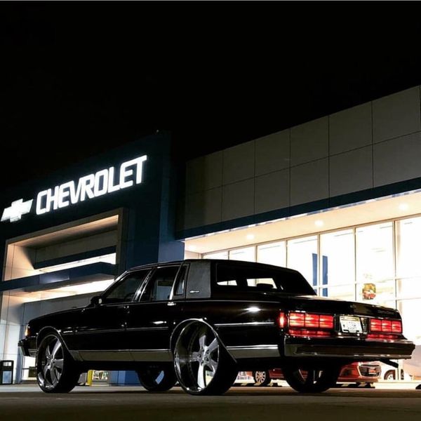 1990 box Chevy on 26s foegies 11500$ for Sale in Margate, FL - OfferUp