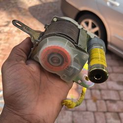 1998 Toyota Corolla Driver Side Seat Belt